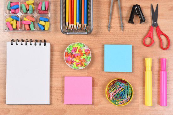Fournitures scolaires et de bureau Fournitures scolaires et de bureau