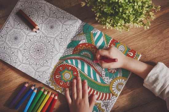 Support pour dessiner & colorier Cahier de coloriage