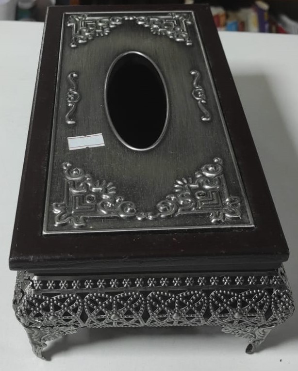 علبة المناديل الورقية خشب مرصعة بالفضة